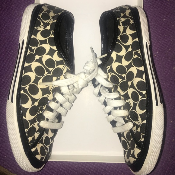 COACH *Authentic* 5.5 ETTA Heritage Stripe Blk/Wht Signature sneakers - Picture 1 of 13